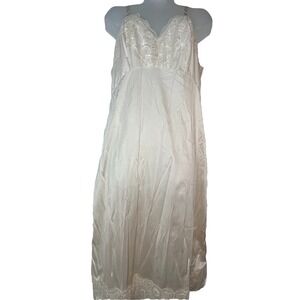 Dixie Belle Made In USA Adjustable Strap Full Slip (4514) 36 Average‎ Beige